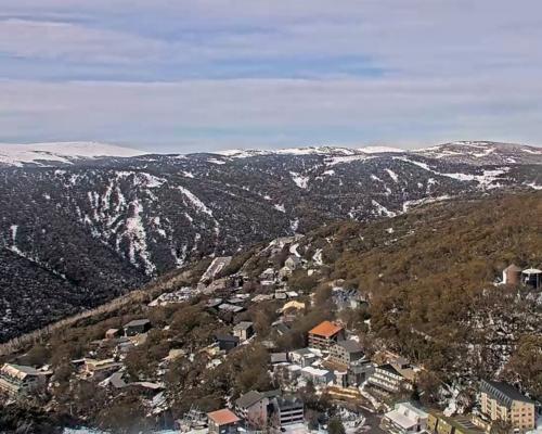 Australian Ski Resorts Hit by Record July Heat 12C Above Average