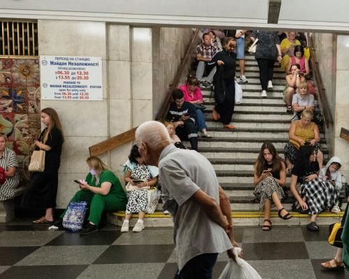 Ukraine War Divide: Friends Who Left vs. Those Who Stayed