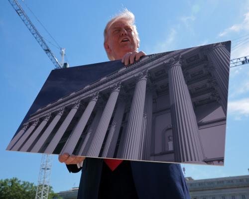 Trump Ballroom Donor Leads State Dept's $200M Armenia Fund