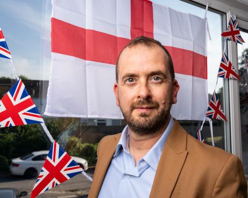 Oxfordshire Council Wins High Court Case Over England Flags on Lampp - grandgoldman.com