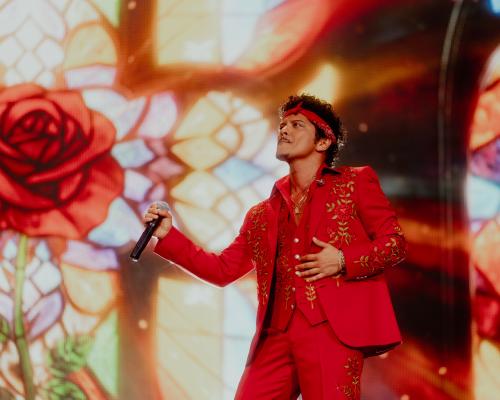 Bruno Mars Tour Review: Romantic Show Answers Fans' Prayers