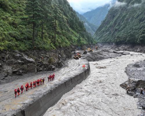 Nepal-Tibet Flood Death Toll Hits 474 as Rescue Efforts Halted