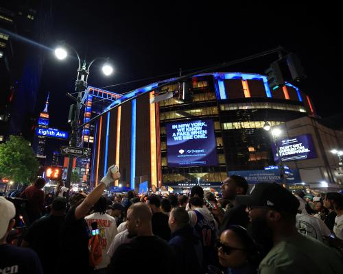 Knicks Fans Must Arrive 2 Hours Early for Game 3 Due to Trump Visit - grandgoldman.com