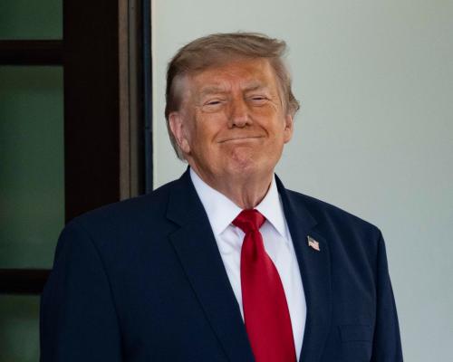 Strait of Hormuz Chaos: US Strategy in Disarray Under Trump