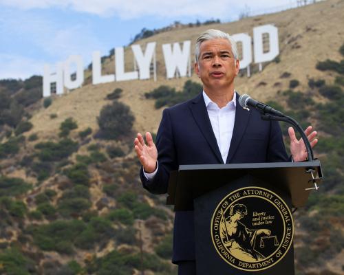 Paramount $111bn Merger Blocked by States: Antitrust Lawsuit Expl