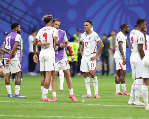 England's Collapse: Four Passes in 19 Minutes Exposes Flaws