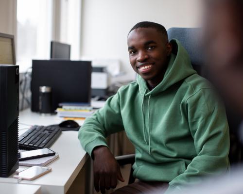 UK Youth Unemployment Crisis: How Earn & Learn Programs Help