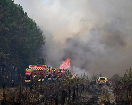 France Wildfires Rage: Heatwave Complicates Firefighting Efforts