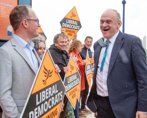 Lib Dems Can Counter Extremes of Reform and Greens Davey Says - grandgoldman.com