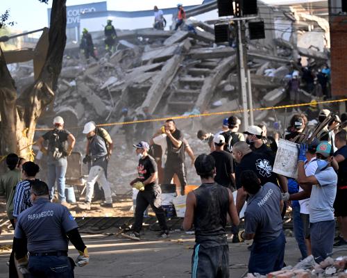 Colombia Earthquake Death Toll Tops 200 in Rescue Effort