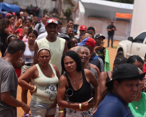 Venezuela Earthquake Response Sparks Public Anger and Political C