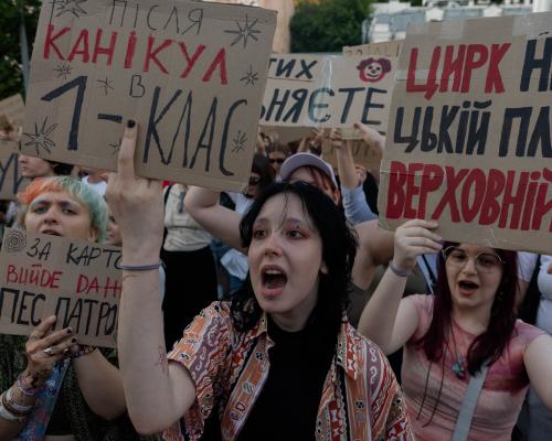 Ukraine War Protests: Zelenskyy Faces Leadership Crisis Over Fedo