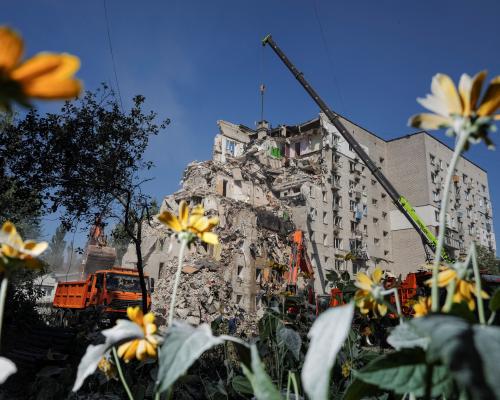Kyiv Attack Death Toll Reaches 20 Russia Vows More Pressure - grandgoldman.com