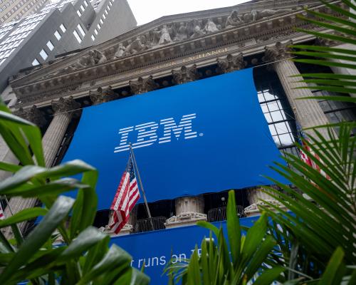 IBM Stock Plunges 25%: Tech Giant's Profit Warning Shakes Markets