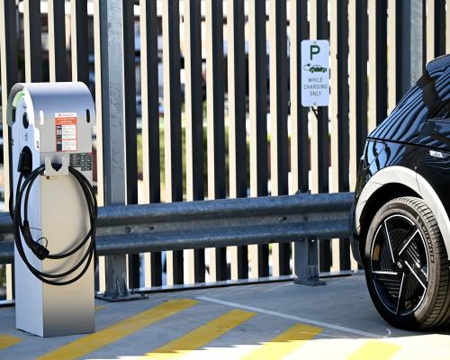 EVs Now Nearly Quarter of New Car Sales in Australia Amid Fuel