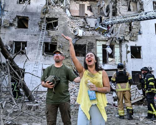 Russian Attack on Odesa Kills Three as Ukraine Strikes Moscow