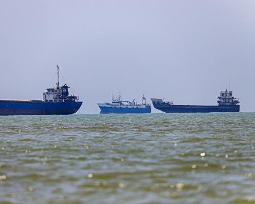 Oil Prices Leap 5% as Trump Reinstates Hormuz Blockade on Iran