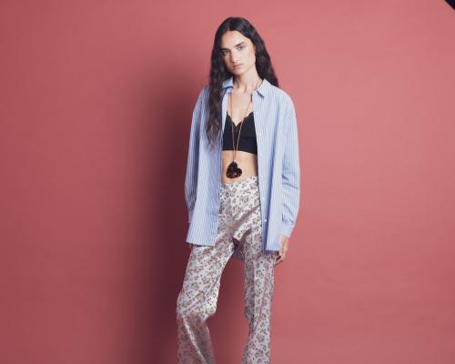 Why the Great Untuck Is the Summer's Hottest Fashion Trend