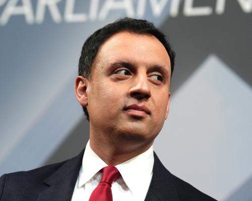 Anas Sarwar Resigns as Scottish Labour Leader to Join UK...