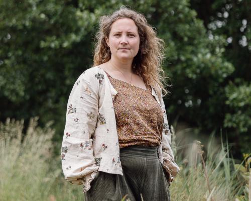 Long Wave by Daisy Johnson Review A Sublime Novel of Motherhood and - grandgoldman.com