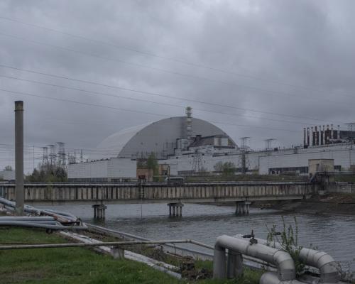 Russian Drone Hits Spent Nuclear Fuel Building Near Chernobyl - grandgoldman.com