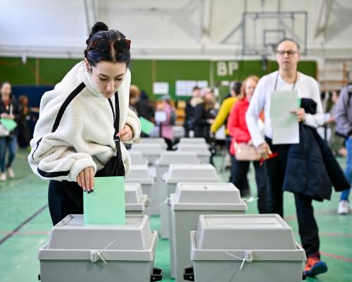 AI Chatbots Give Inaccurate Election Voting Advice, Study Finds