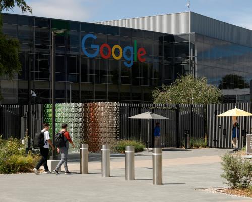 Google Workers Demand Layoff Protections Amid AI Boom