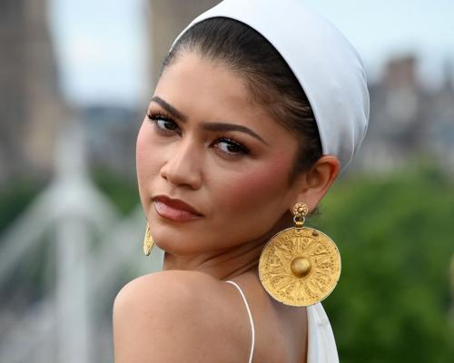 Zendaya's Earrings Renew Ancient Artefact Ownership Debate