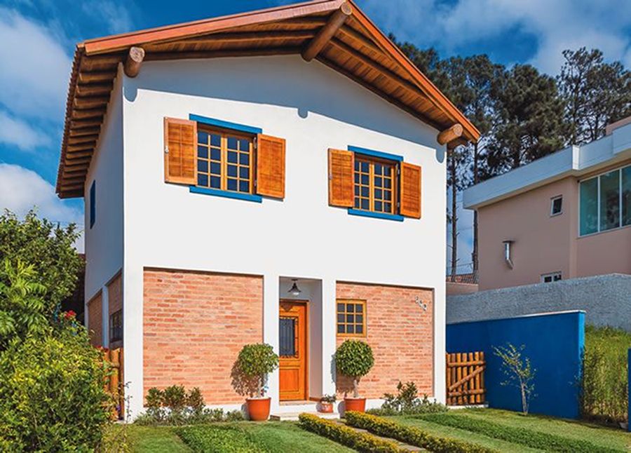 170m² House Built with Reused Materials - grandgoldman.com