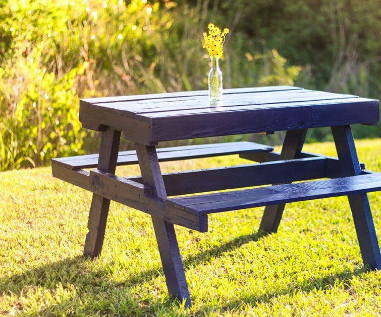 How to make furniture with recycled pallets - grandgoldman.com