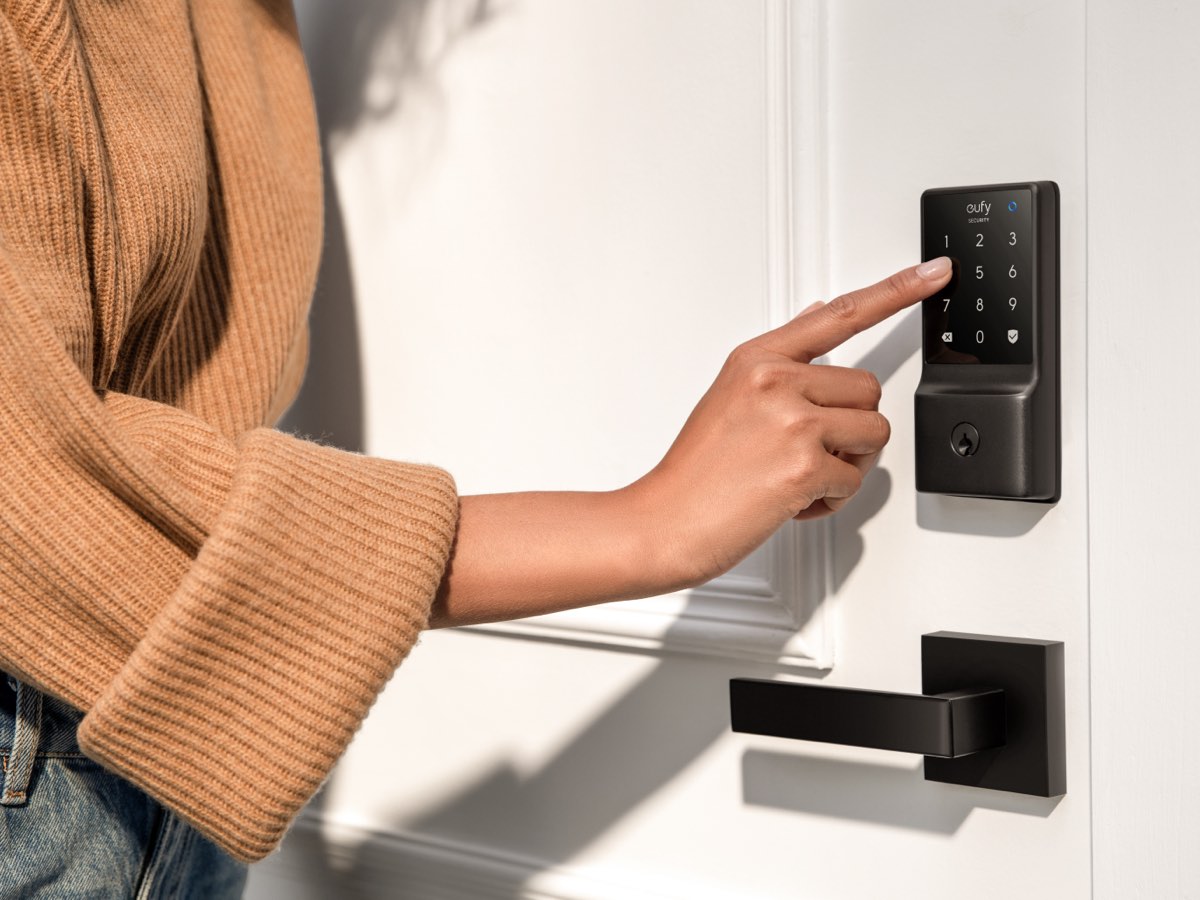 6 Best Smart Locks for Airbnb, VRBO & Booking (Tested) Grand Goldman