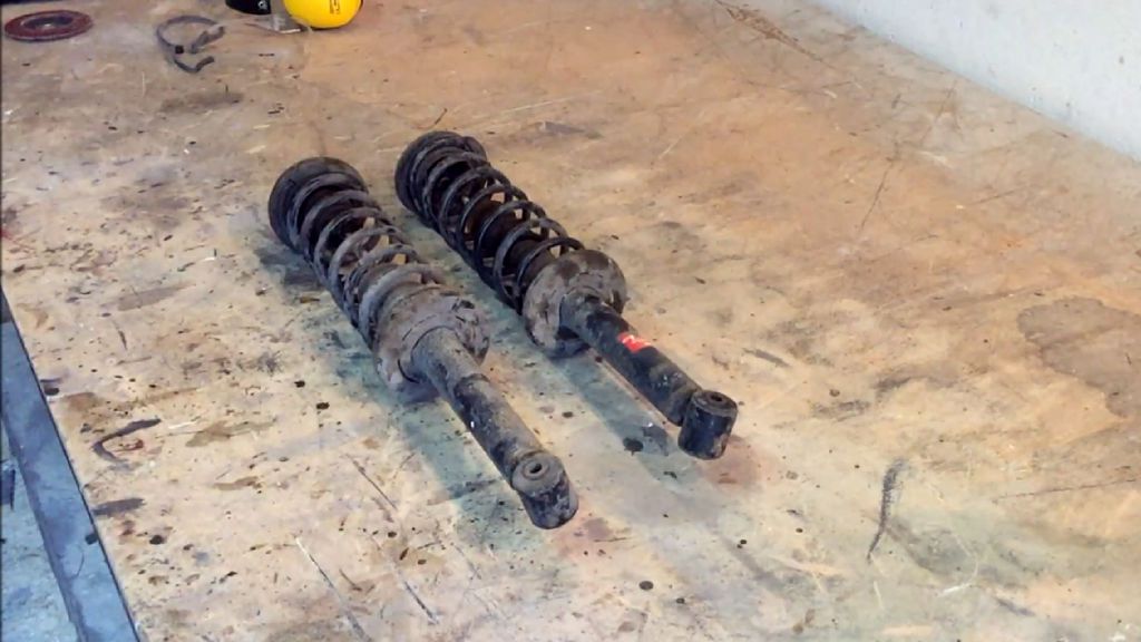 Making Seats with Shock Absorbers Reusing Parts of a Disused Car! - grandgoldman.com