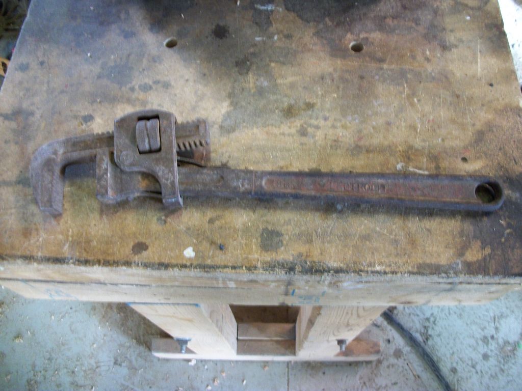 Homemade Method to Remove Rust on Tools! - grandgoldman.com