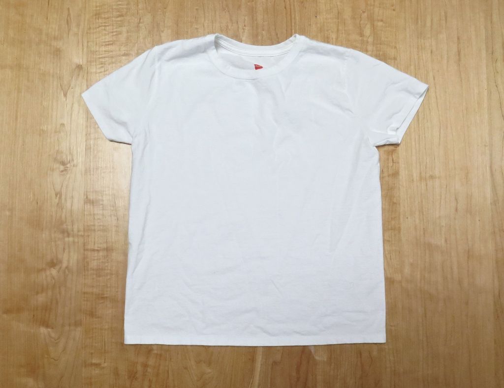 How to Give Your Old Clothes a New Look! - grandgoldman.com