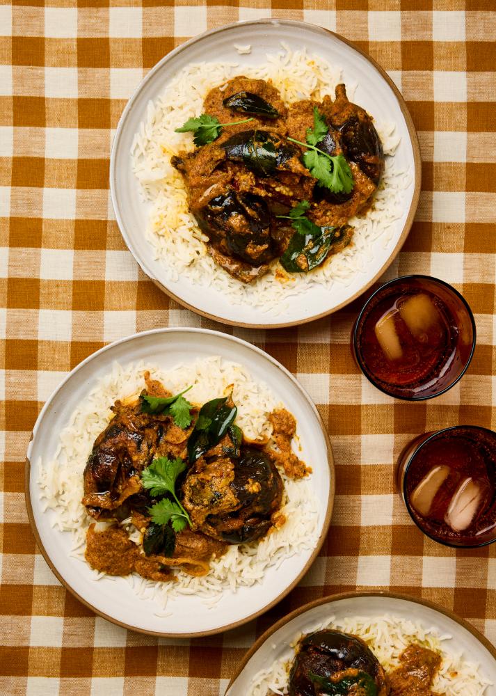 Vegetarian Coconut Curry Recipes: Baingan and Avial Guide