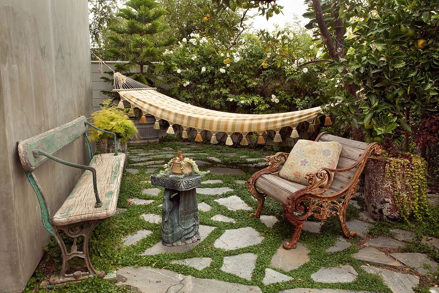 Small Patio: How to Make the Best Use of It - grandgoldman.com