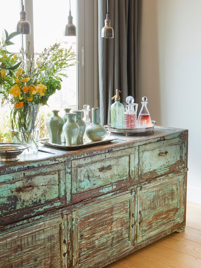 How to Renew Furniture with the Aged Patina Effect! - grandgoldman.com
