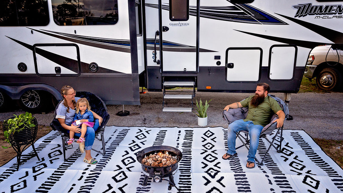 Best Camping Rug - Grand Goldman