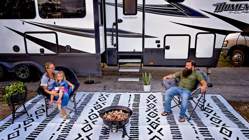 Best Camping Rug - Grand Goldman