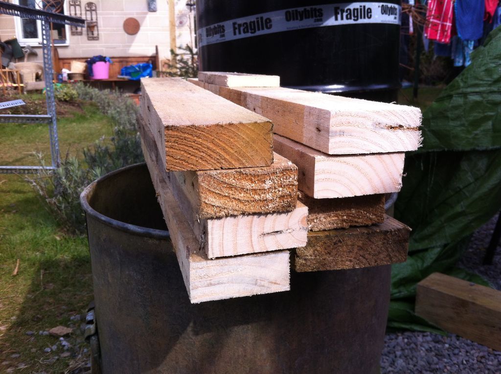 How to Make a Pallet Planter! - grandgoldman.com
