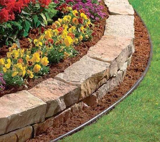 Installation of a natural stone wall to renew your garden! - grandgoldman.com
