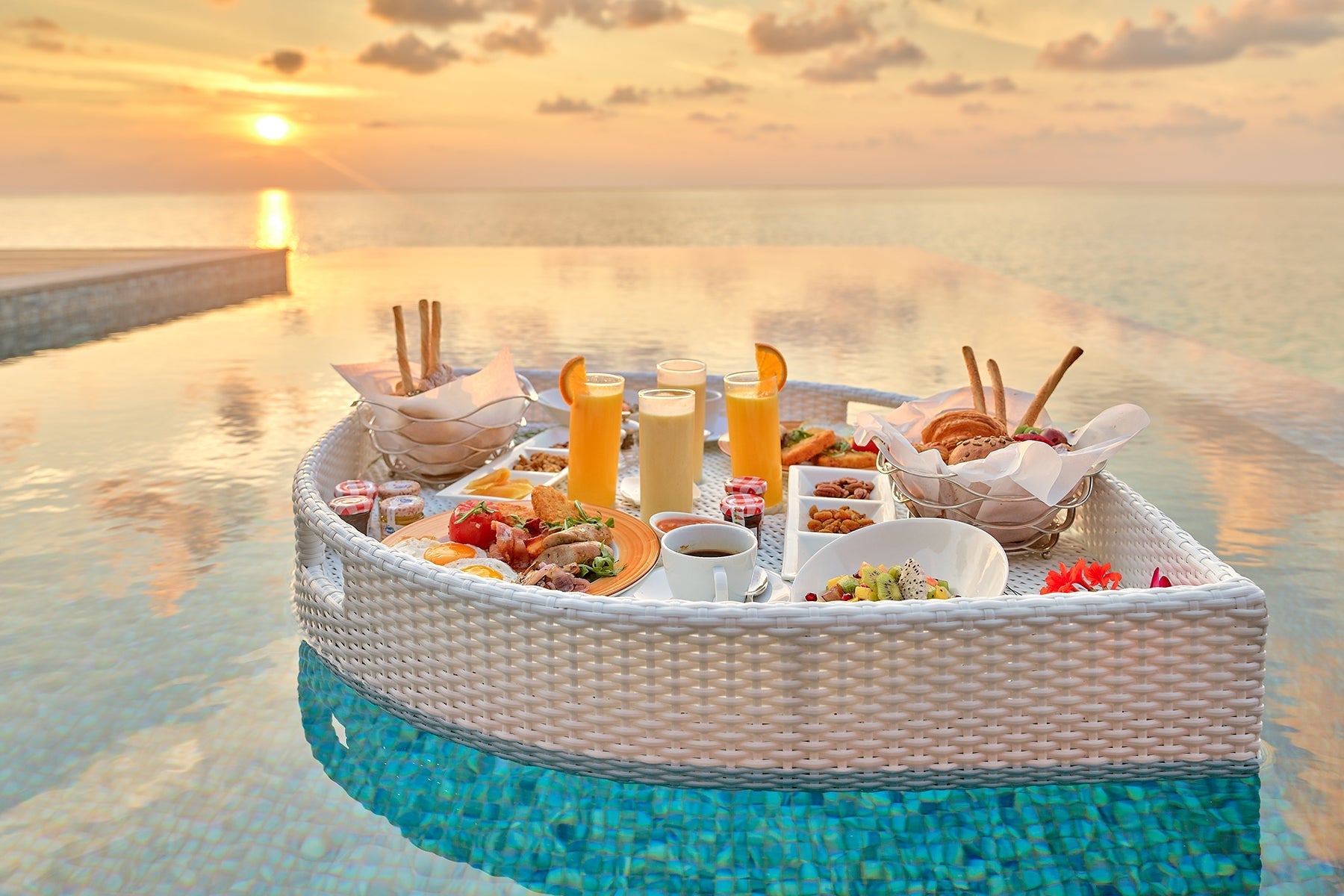 Are All-inclusive Resorts Worth It? Costs & Things to know Grand Goldman