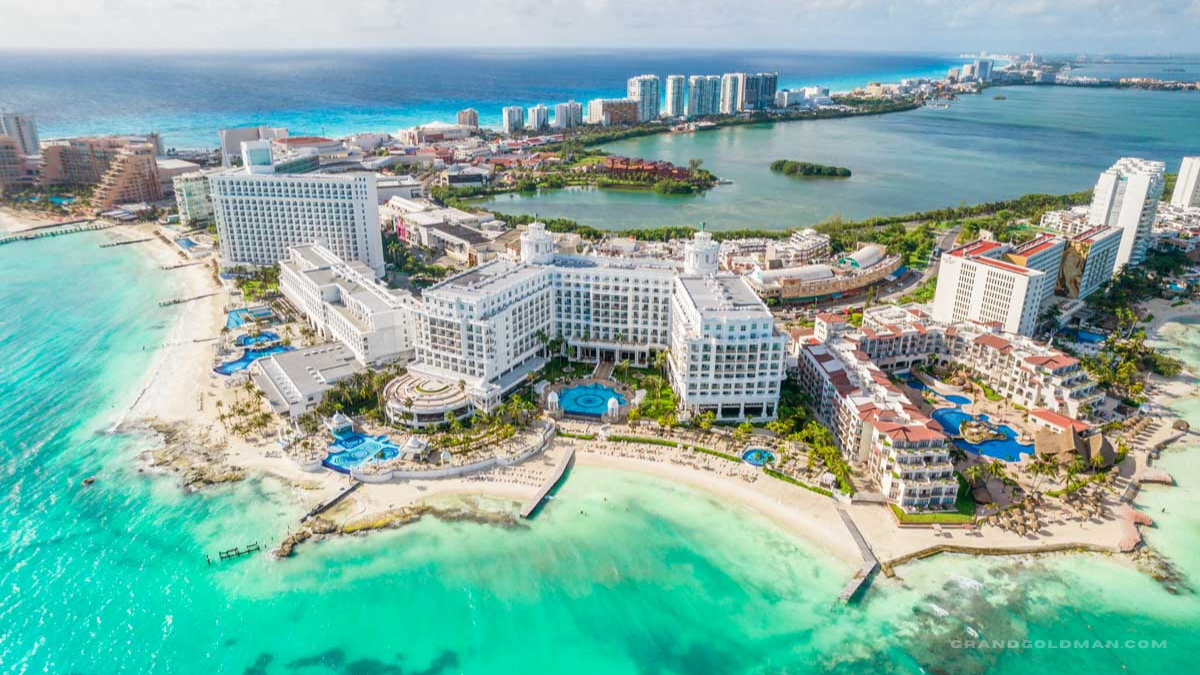 Best All-inclusive Resorts for Foodies in CANCUN - Grand Goldman