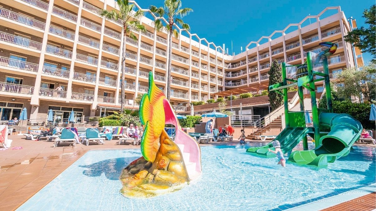 Best Family Hotels in Spain - Grand Goldman