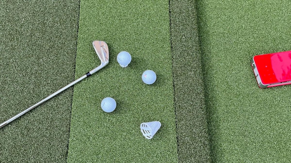 Best Hitting Strips for Golf Simulator - Grand Goldman