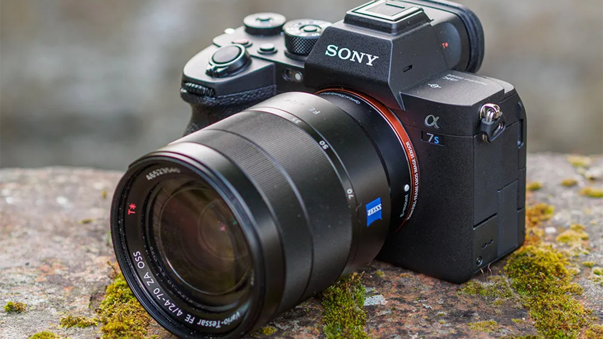 Best Low Light Camera