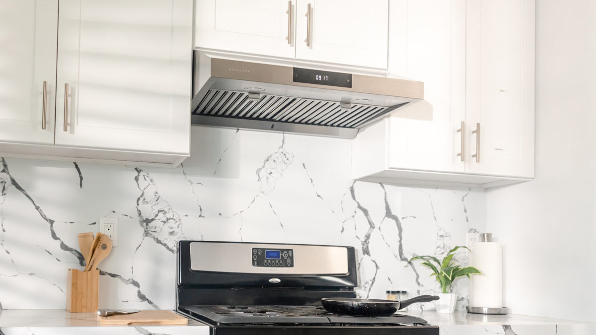 FIREGAS Stainless Steel Chimney Style Range Hood Review - grandgoldman.com