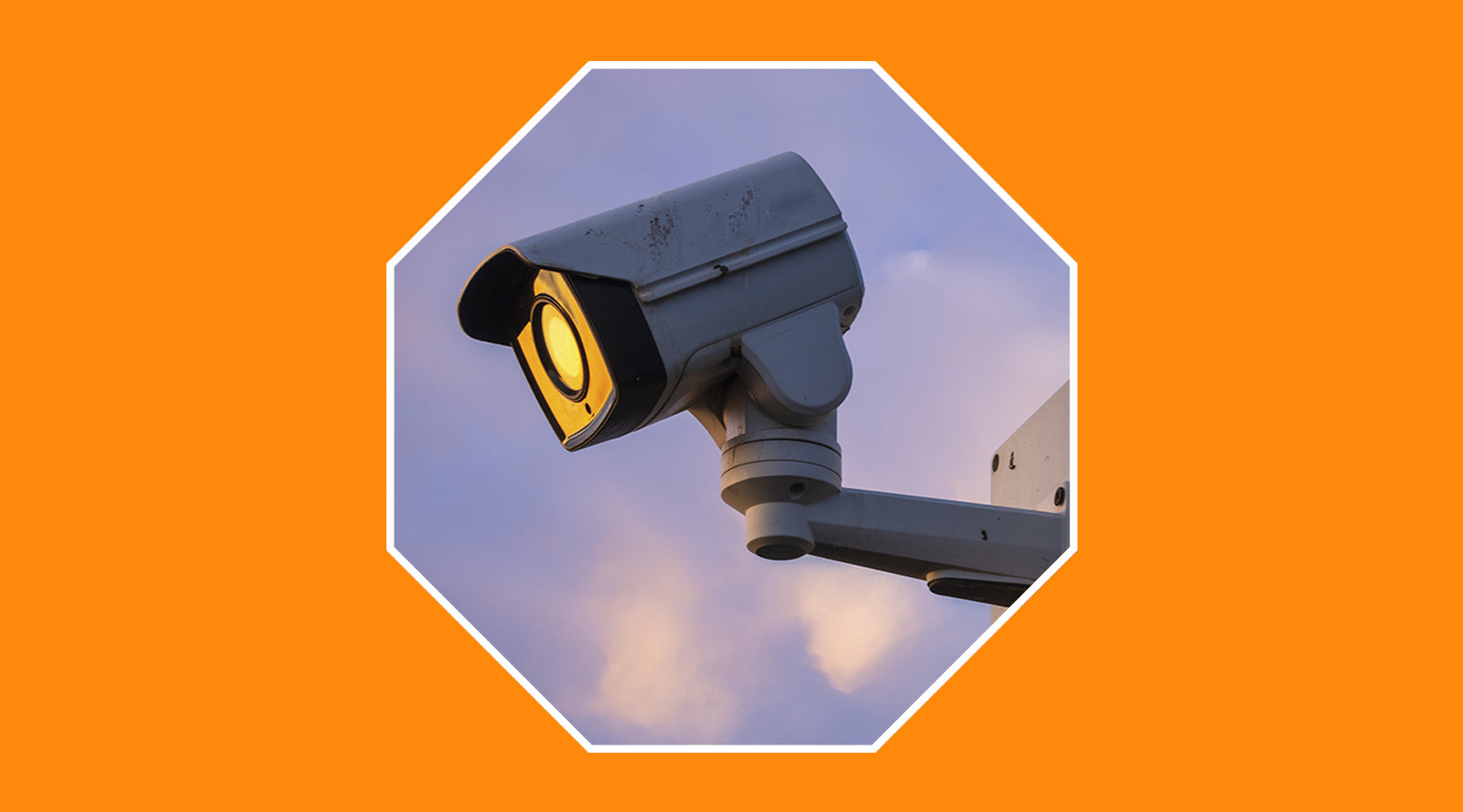 Video surveillance camera with color night vision - grandgoldman.com