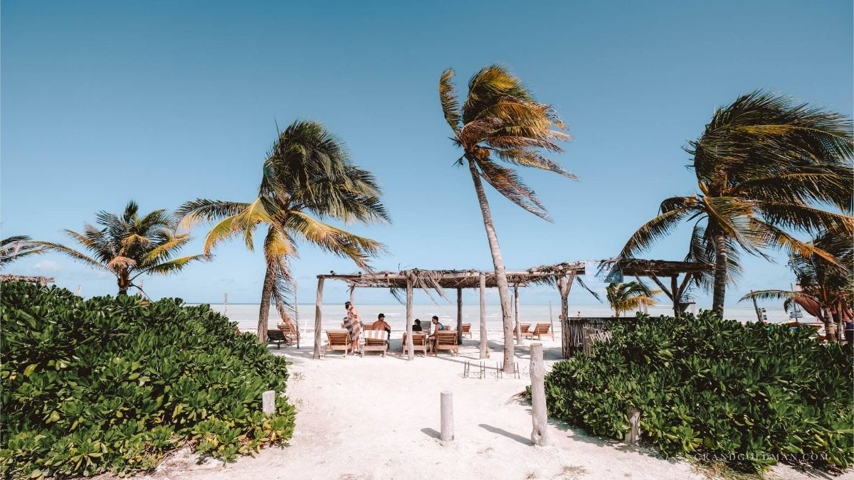 How to get from Cancun Airport to Isla Holbox - Grand Goldman