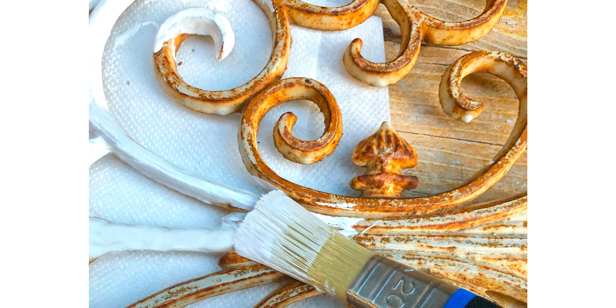 Saratoga FERNOVUS: Anti-Rust Paint Gel That Works on Rusty Surfaces